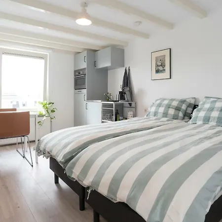 Bed & Breakfast Central Hotspot 3*